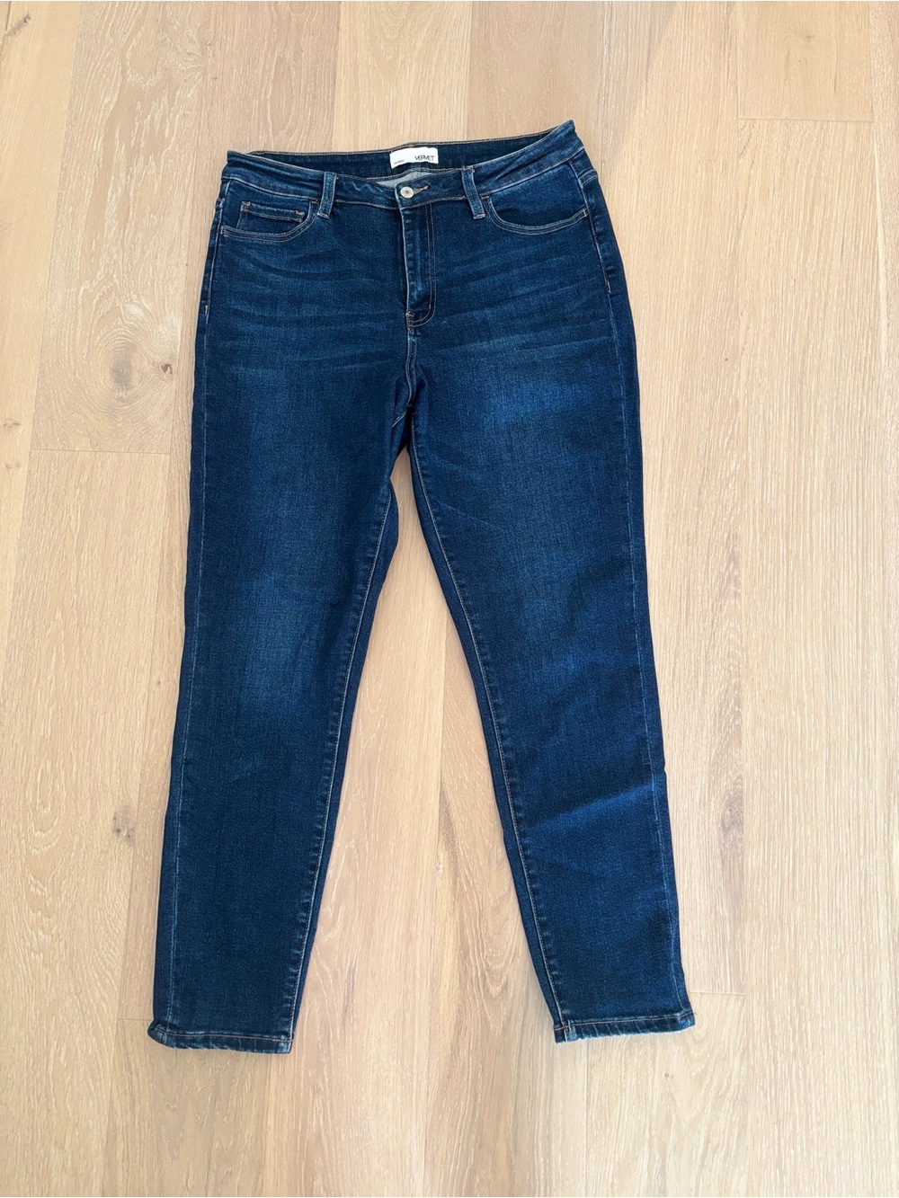 Vervet Women’s High-Rise Dark Blue Slim Jeans
